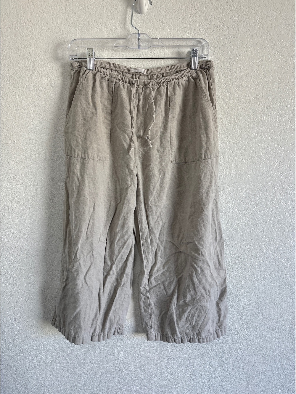 Garage Women's Beige Wide Leg Linen Viscose Blend Capris with Elastic Waist andP